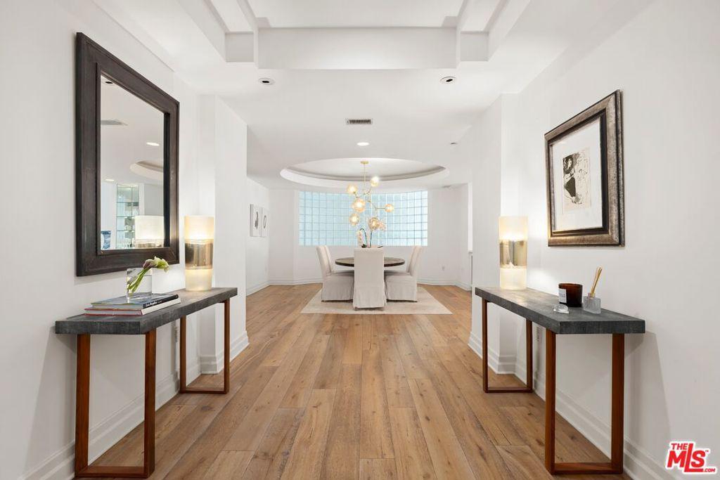 951 Ocean AV #102 Santa Monica CA 90403 | MLS #26991607 45 MLS #26991607 image #0