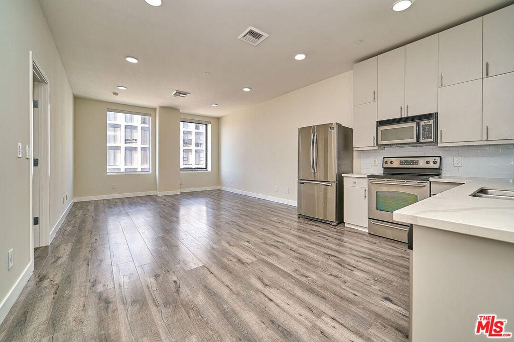 3810 Wilshire BL #1001 Los Angeles CA 90010 | MLS #26831255 87 MLS #26831255 image #0
