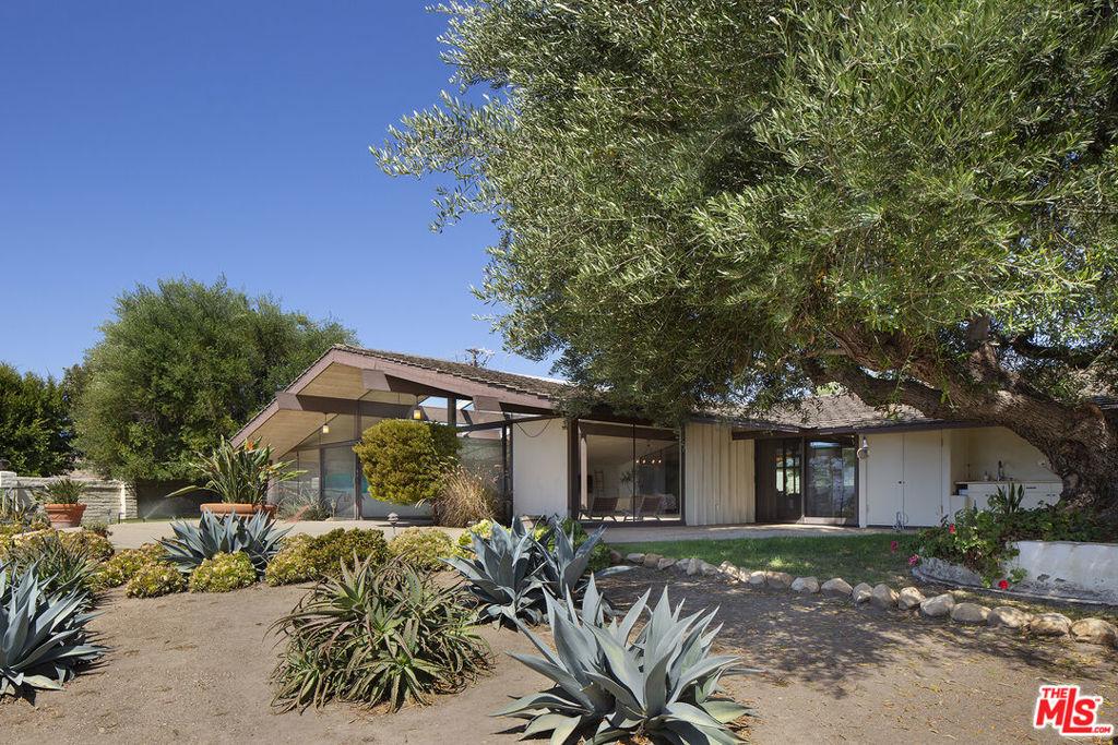 MLS #26991835 image #0