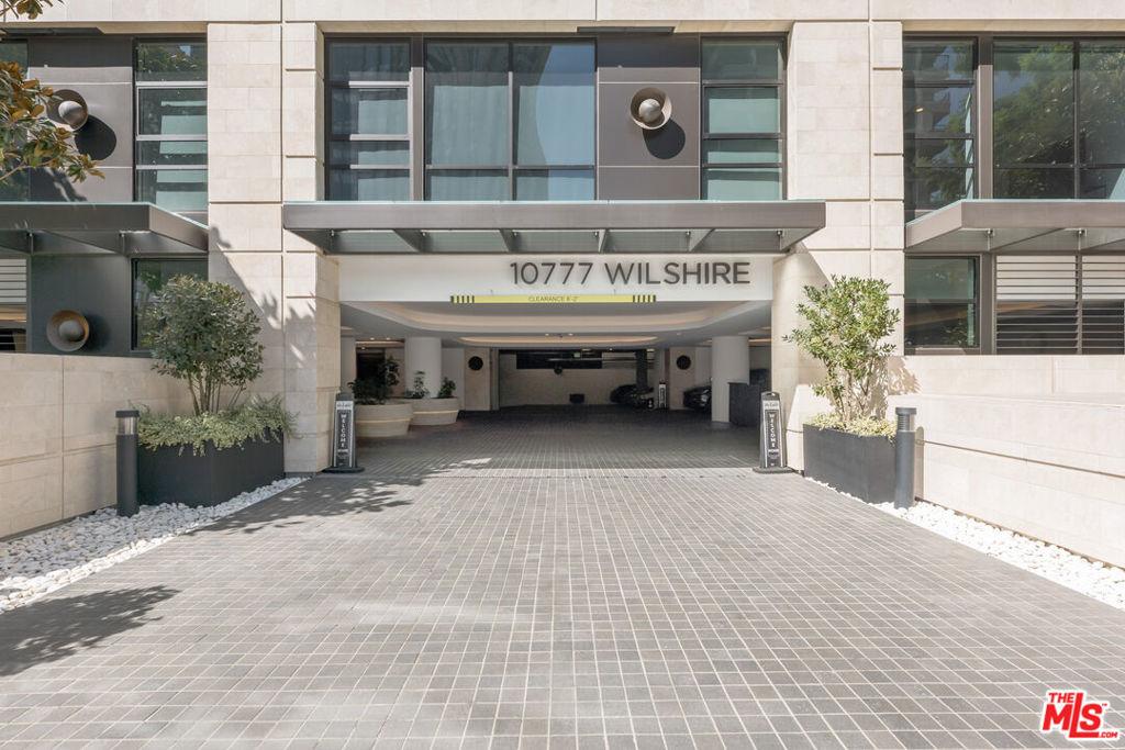 10777 Wilshire BL #603 Los Angeles CA 90024 | MLS #26992029 45 MLS #26992029 image #0