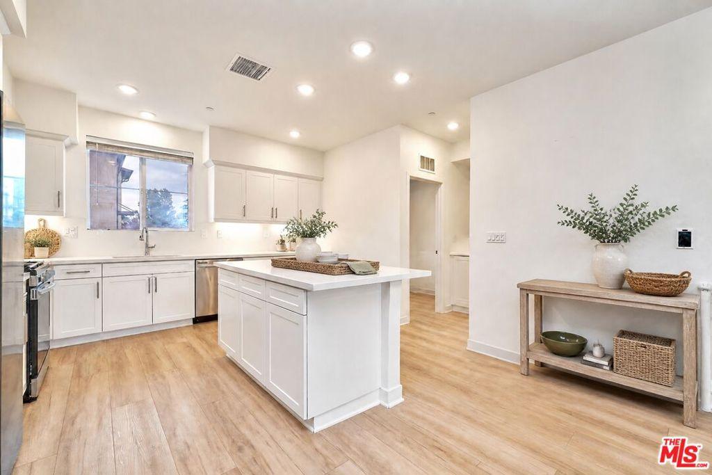 MLS #26991155 image #0