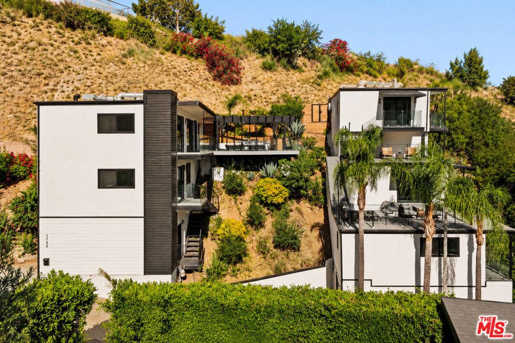MLS #26992627 image #0
