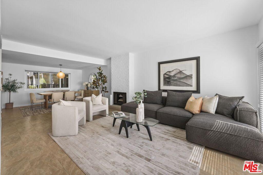 2677 Centinela AV #203 Santa Monica CA 90405 | MLS #26992787 41 MLS #26992787 image #0