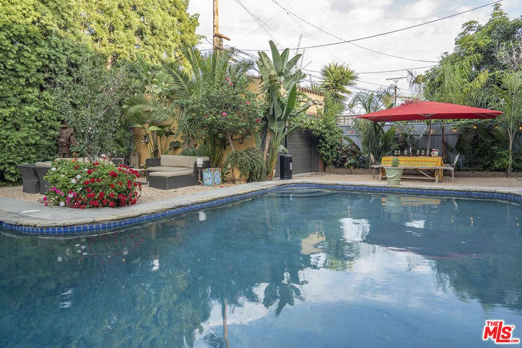 176 N Orange DR Los Angeles CA 90036 | MLS #26993655 45 MLS #26993655 image #0