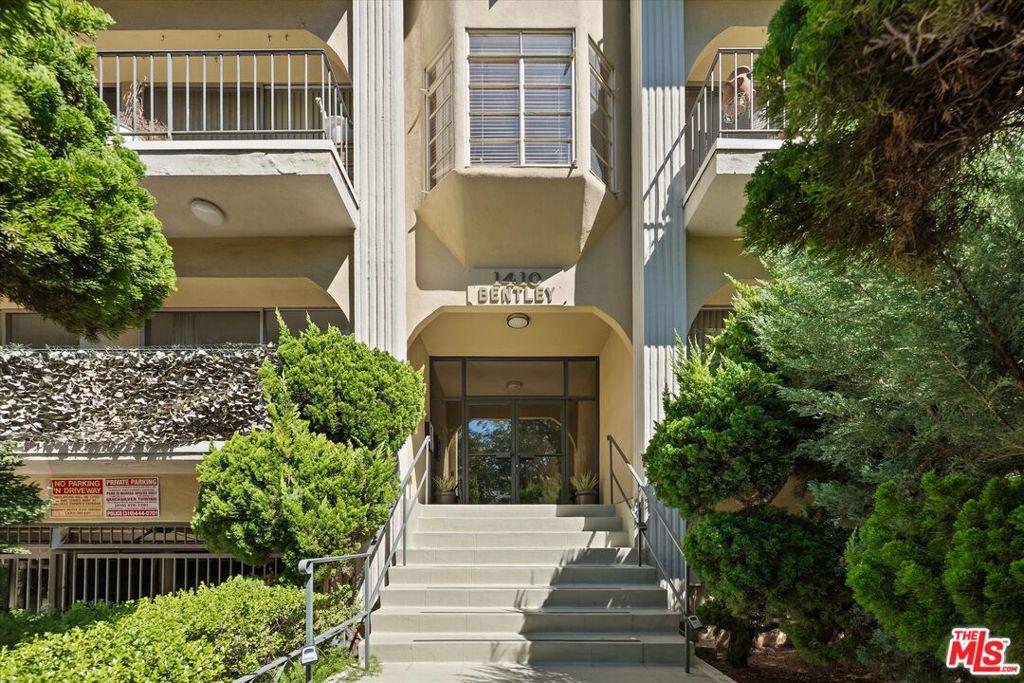 MLS #26993775 image #0
