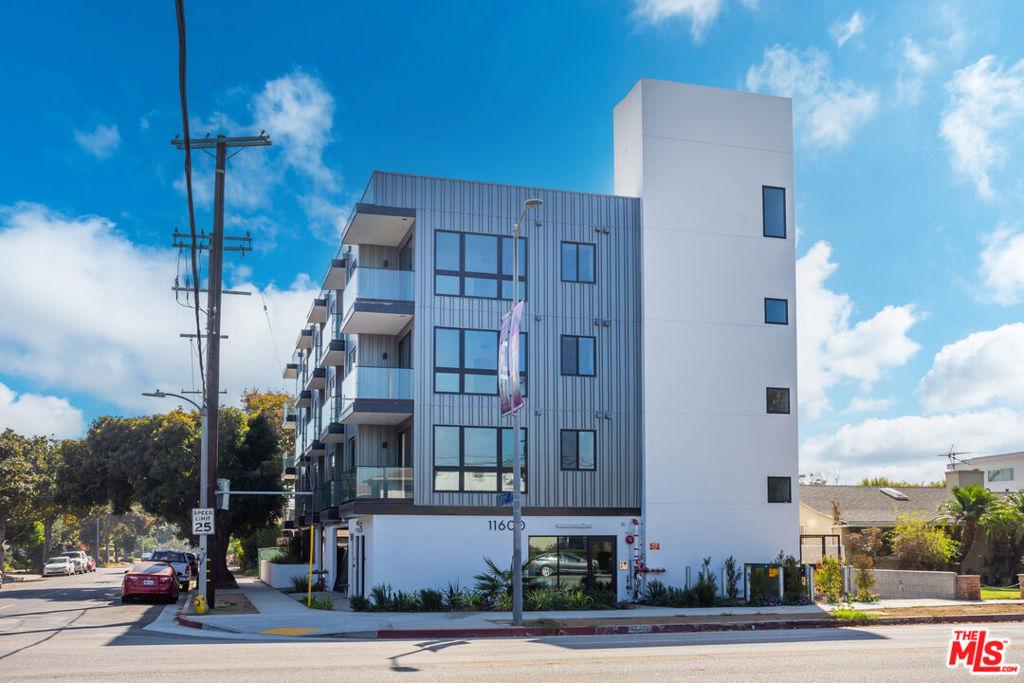 11600 National BL #305 Los Angeles CA 90064 | MLS #26993899 45 MLS #26993899 image #0
