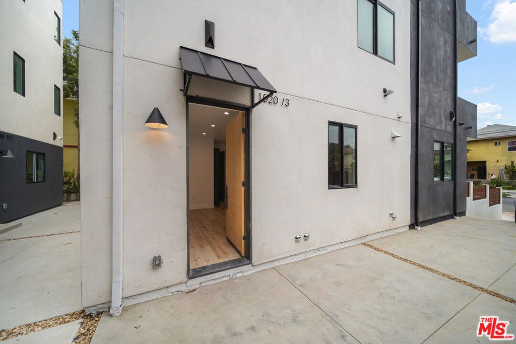 MLS #26994733 image #0