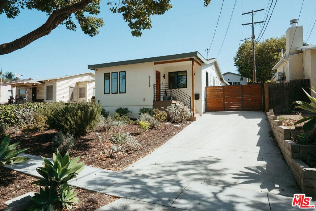 MLS #26995659 image #0