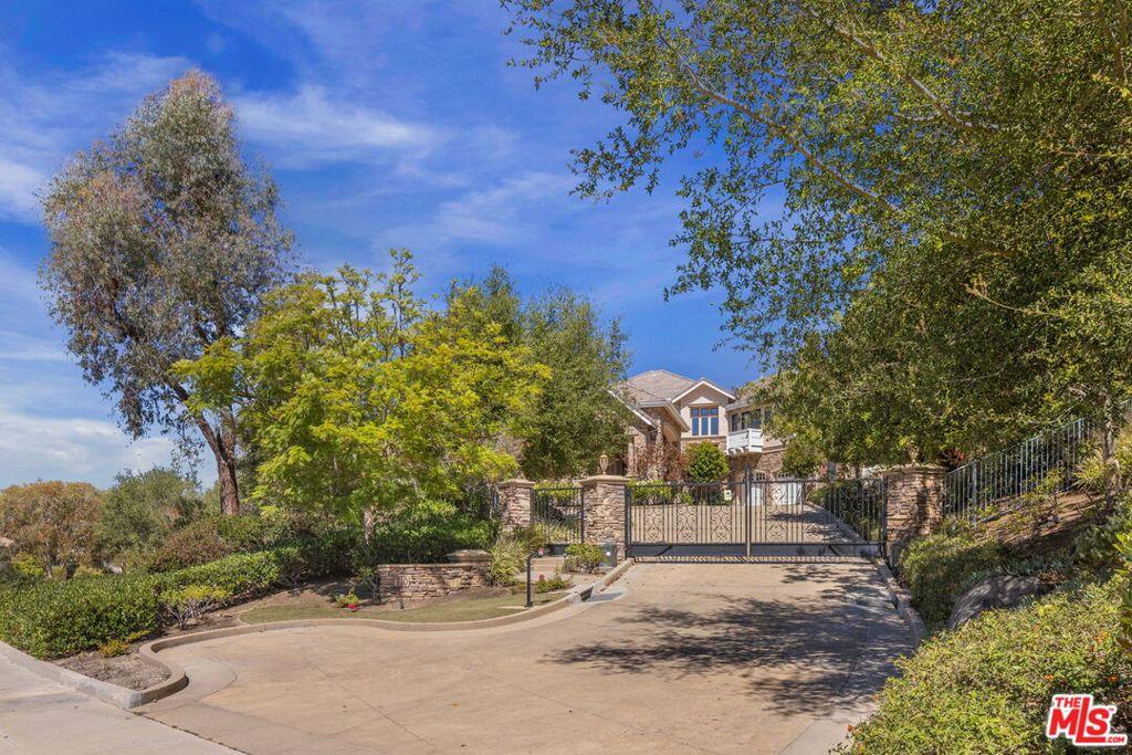 MLS #26995685 image #0