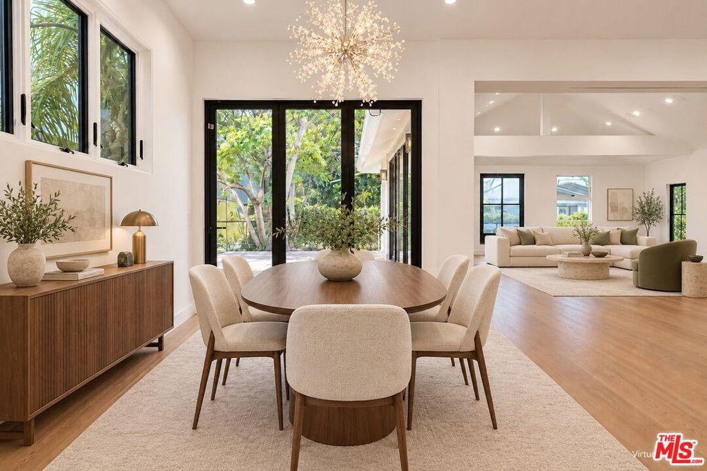 656 San Juan AV Venice CA 90291 | MLS #26996713 45 MLS #26996713 image #0