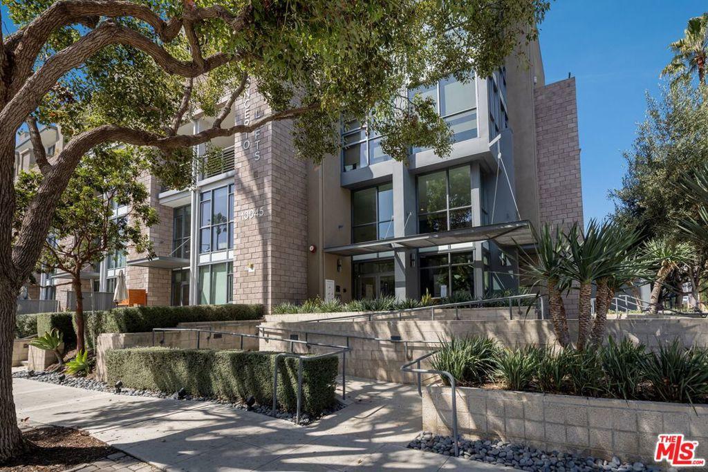 13045 Pacific #117 Los Angeles CA 90094 | MLS #26996973 45 MLS #26996973 image #0