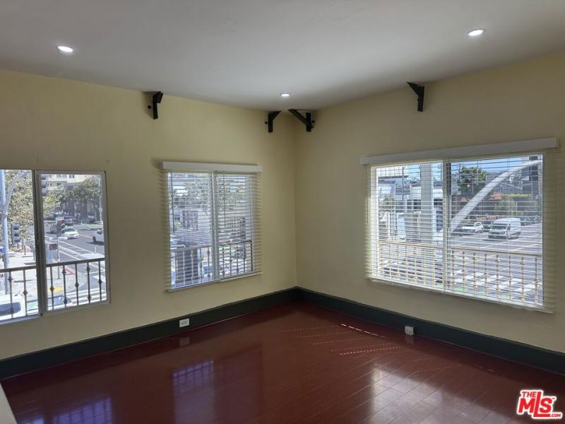MLS #26997565 image #0