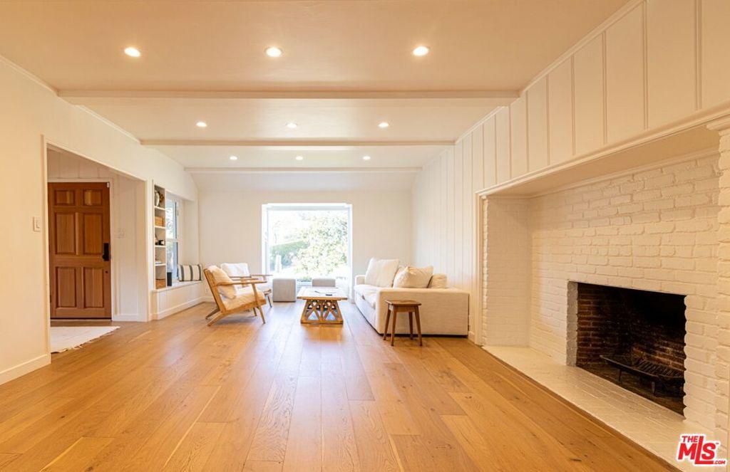 358 S Bentley AV Los Angeles CA 90049 | MLS #26997733 41 MLS #26997733 image #0