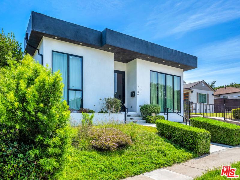 12136 Clarkson RD Los Angeles CA 90064 | MLS #26997919 45 MLS #26997919 image #0