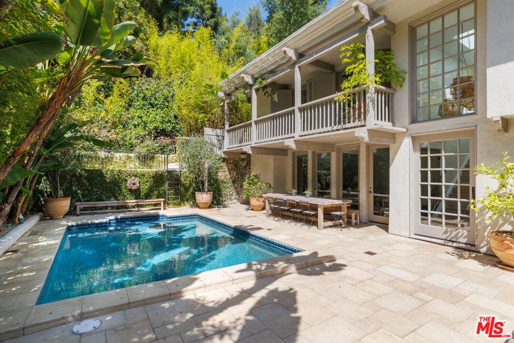 1610 Benedict Canyon DR Beverly Hills CA 90210 | MLS #26998295 45 MLS #26998295 image #0