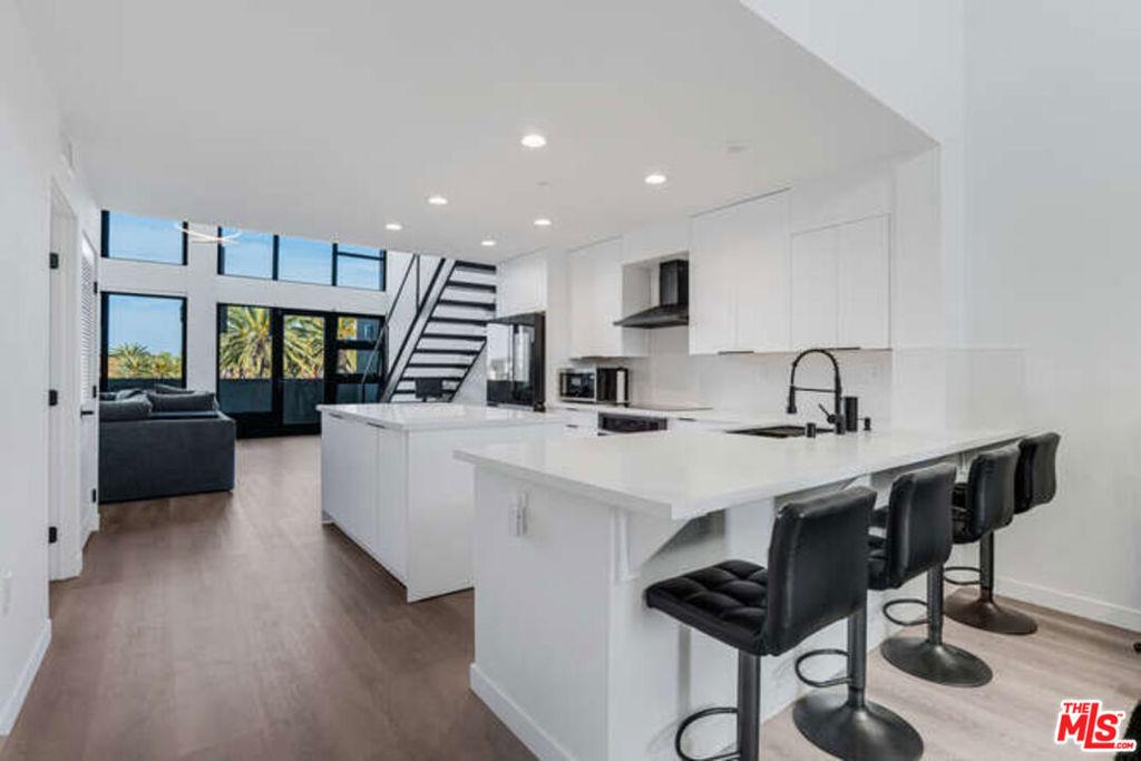 MLS #26998419 image #0