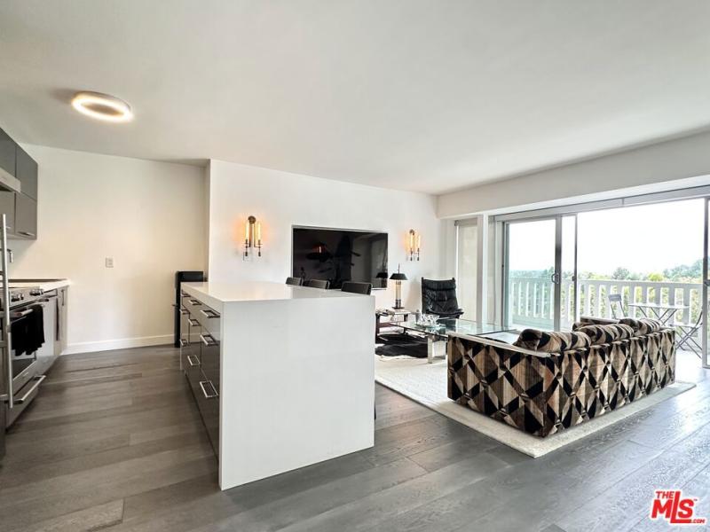 999 N DOHENY DR #612 West Hollywood CA 90069 | MLS #26998713 45 MLS #26998713 image #0