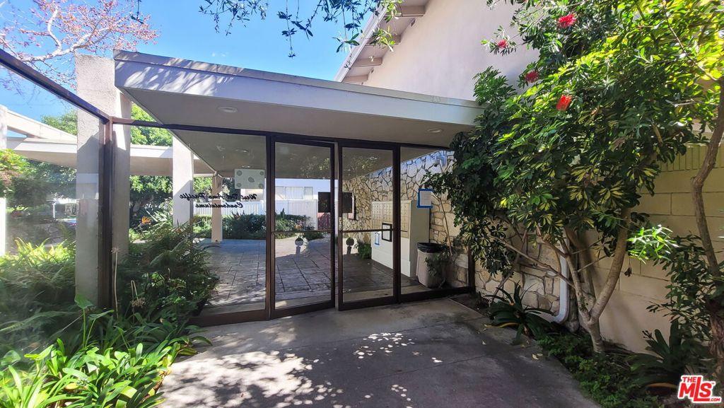 3220 Merrill DR #18 Torrance CA 90503 | MLS #26999661 45 MLS #26999661 image #0