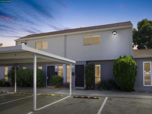 MLS #41072097 image #0