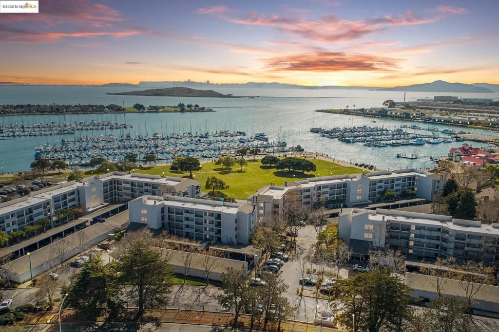 MLS #41104203 image #0