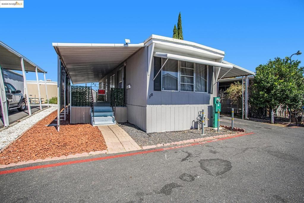 MLS #41106642 image #0