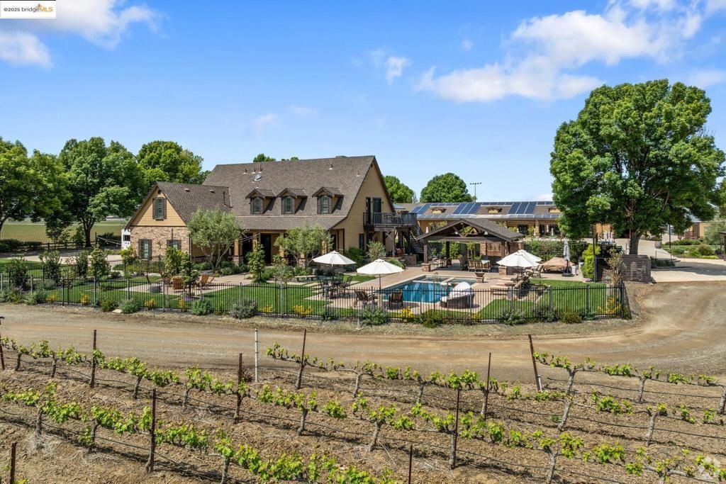 MLS #41111190 image #0