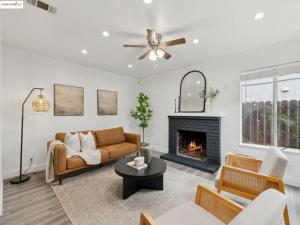 MLS #41113618 image #0