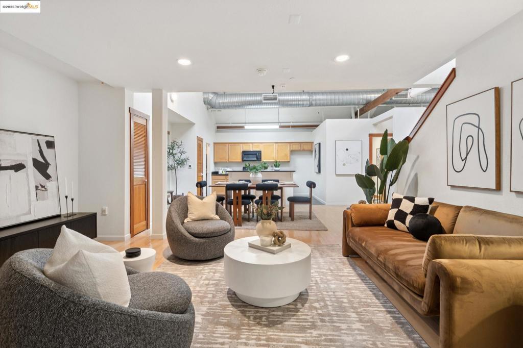 MLS #41113710 image #0