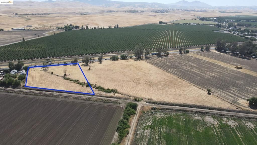 MLS #41114512 image #0