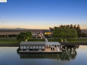 MLS #41116508 image #0