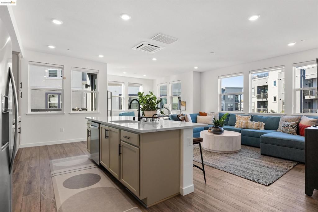 MLS #41119080 image #0