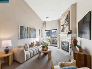 1632 S Villa Way Walnut Creek CA 94595 | MLS #41120984 45 MLS #41120984 image #0