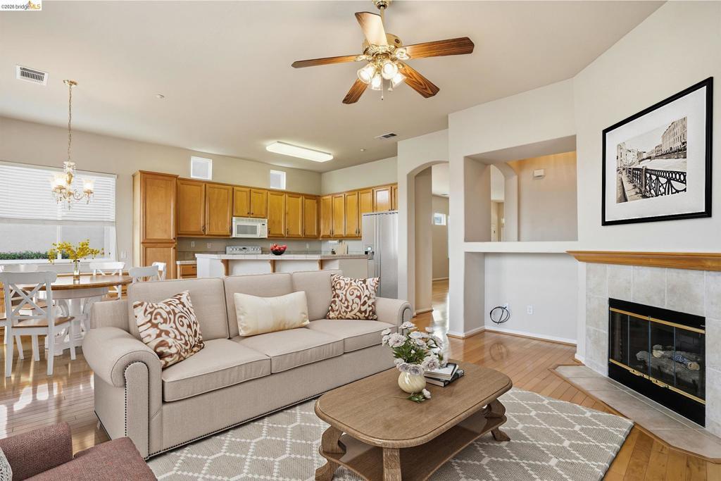 MLS #41122582 image #0