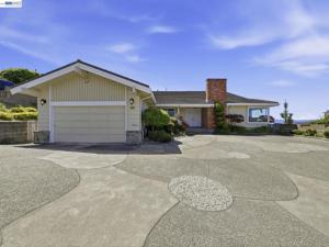 1961 Marineview Dr San Leandro CA 94577 | MLS #41133735 41 MLS #41133735 image #0