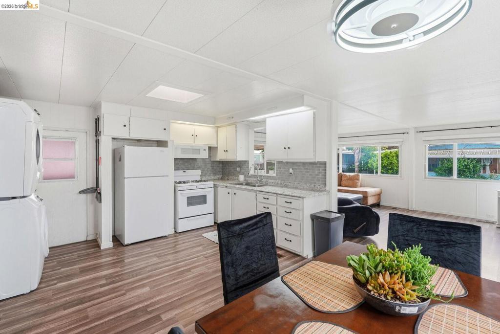 MLS #41135292 image #0