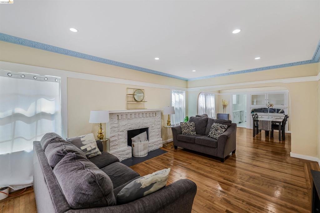 MLS #41135550 image #0