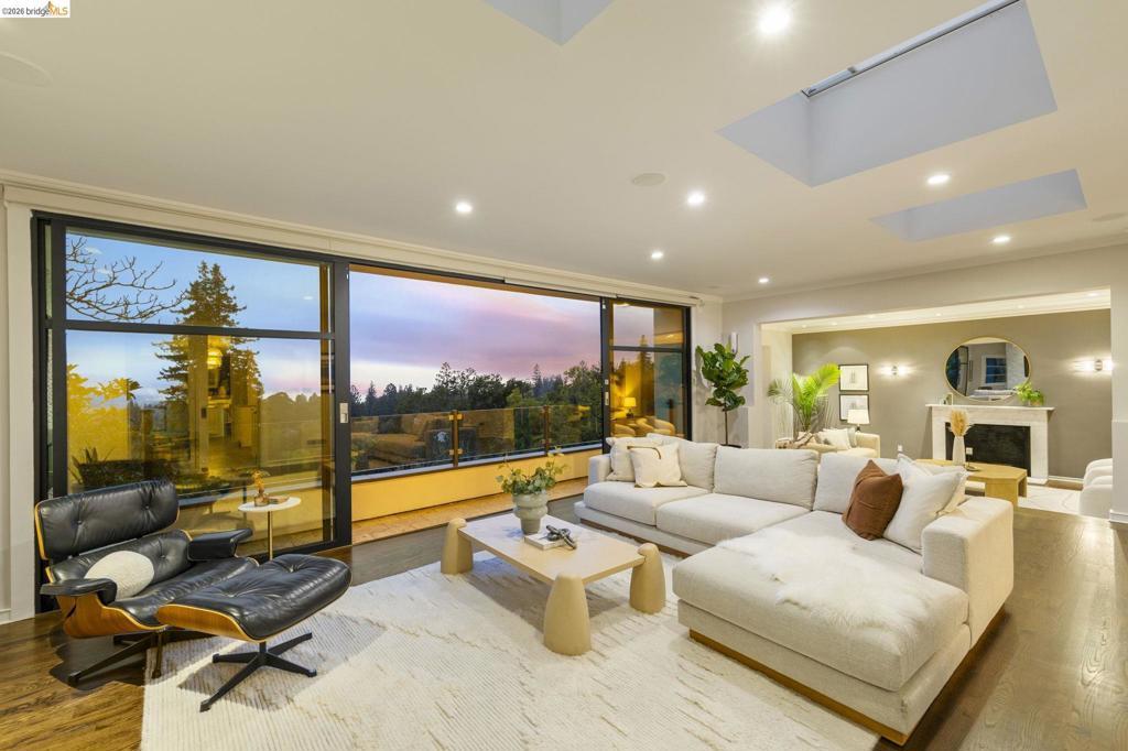 MLS #41137218 image #0