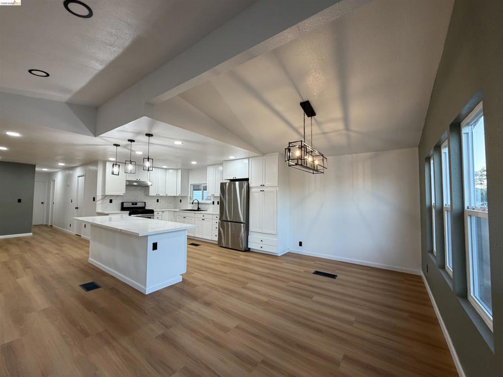 MLS #41137422 image #0