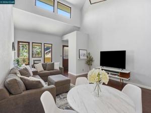 700 Suntree Ln #711 Pleasant Hill CA 94523 | MLS #41137912 45 MLS #41137912 image #0