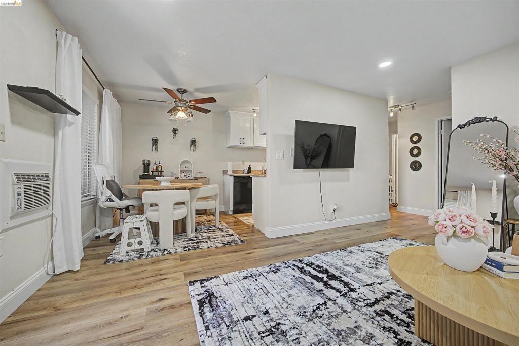 MLS #41140410 image #0