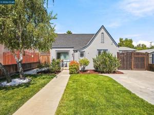 1455 Mckendrie St San Jose CA 95126 | MLS #41145317 41 MLS #41145317 image #0