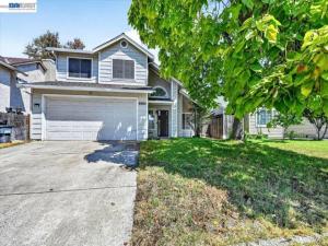 8265 Calla Way Sacramento CA 95828 | MLS #41145564 41 MLS #41145564 image #0