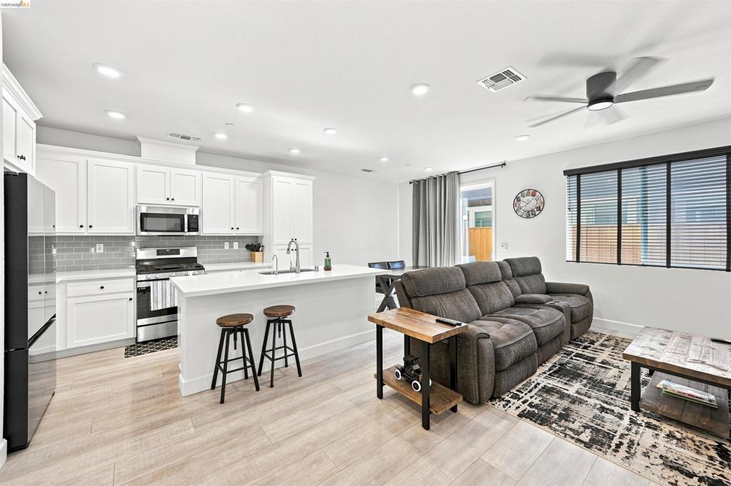MLS #41145776 image #0