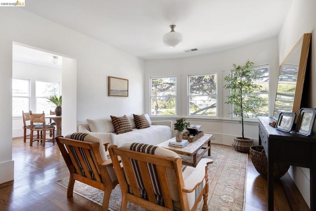 MLS #41147581 image #0