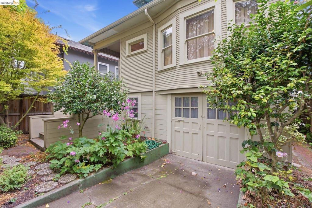 2204 Tenth Street Berkeley CA 94710 | MLS #41149066 41 MLS #41149066 image #0