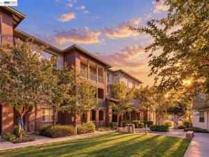 MLS #41149488 image #0