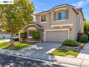 10336 Jenny Lynn Way Elk Grove CA 95757 | MLS #41150490 41 MLS #41150490 image #0