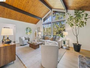 MLS #41150603 image #0