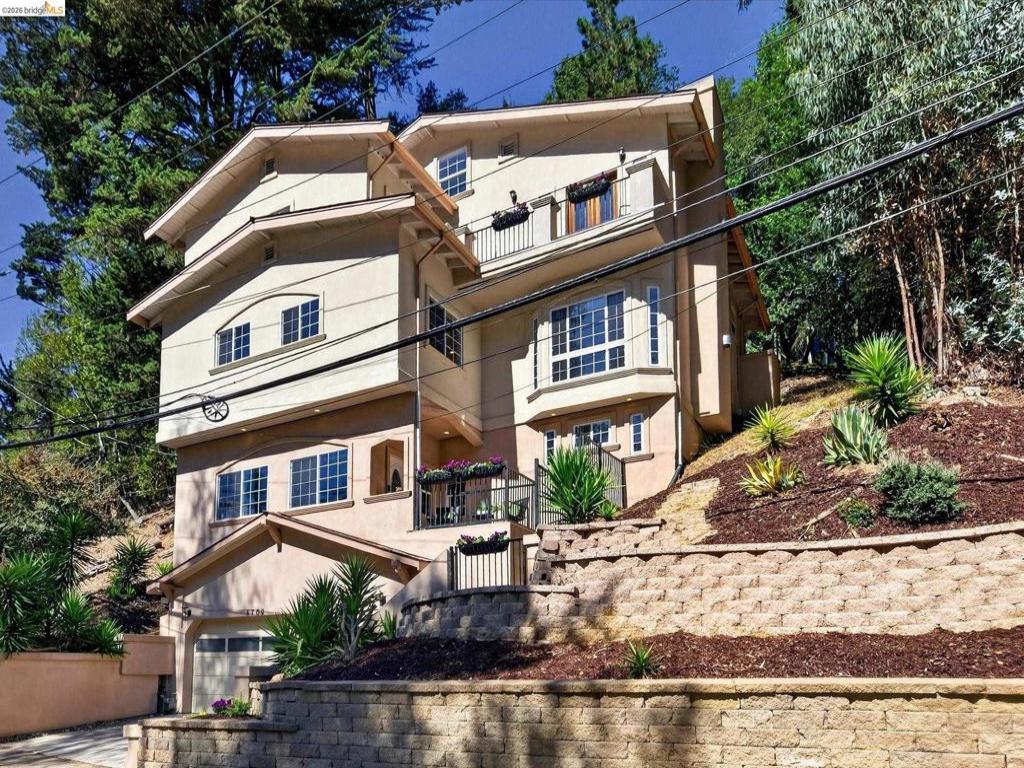 6700 Moore Dr Oakland CA 94611 | MLS #41150854 41 MLS #41150854 image #0