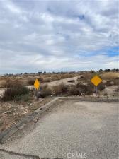 2500 E Ave J-8 Lancaster CA 93535 | MLS #AR23229124 41 MLS #AR23229124 image #0